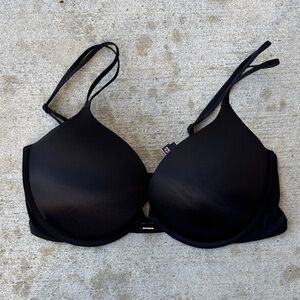 Victoria's Secret Very Sexy Push Up Elegant Black Bra